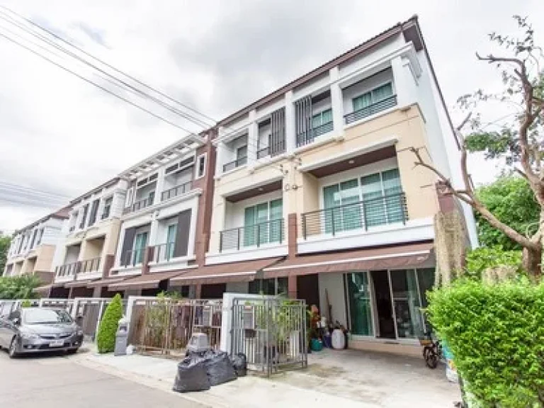 ขาย ทาวน์โฮม 3 ชั้น บ้านกลางเมือง เกษตร-นวมินทร์ ขนาด446ตรว พื้นที่166 ตรม โฮมออฟฟิศสวย ใหม่มาก