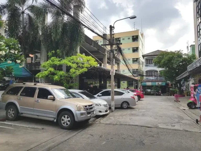 ขาย ที่ดิน รัชดาซอย 3 ขนาด 2 งาน ติดถนนสาธารณะ 3 ด้าน ใกล้ MRT พระราม 9