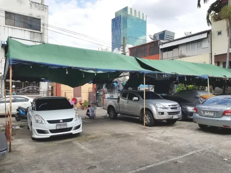 ขาย ที่ดิน รัชดาซอย 3 ขนาด 2 งาน ติดถนนสาธารณะ 3 ด้าน ใกล้ MRT พระราม 9