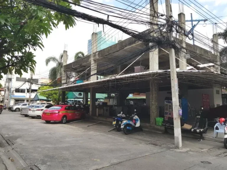 ขาย ที่ดิน รัชดาซอย 3 ขนาด 2 งาน ติดถนนสาธารณะ 3 ด้าน ใกล้ MRT พระราม 9