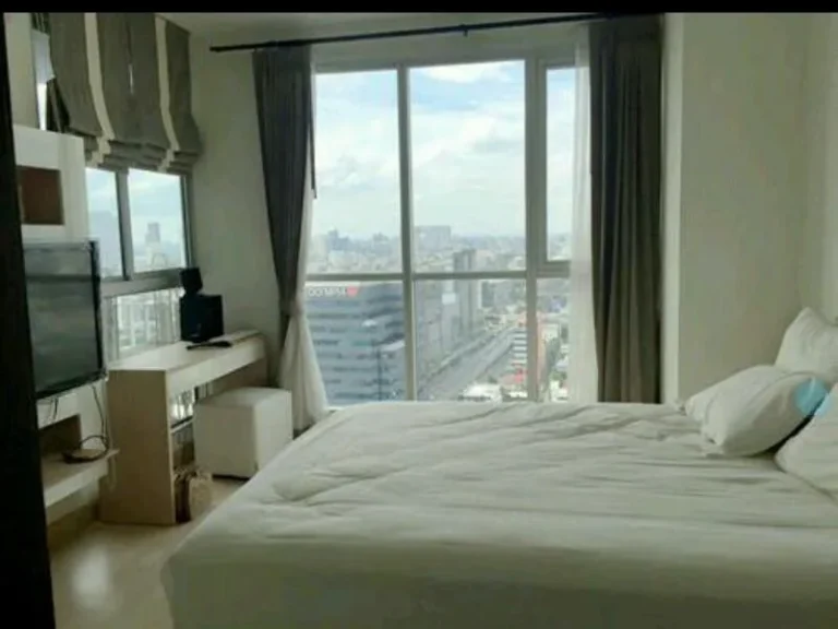 ขายคอนโด Rhythm Ratchada ริทึ่ม รัชดา 5025 ตรม ห้องหัวมุม ชั้น 31 fully furnished close to MRT Ratchadapisek 55 ลบ