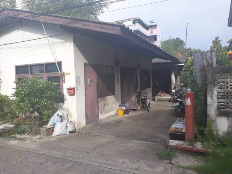 ขายที่ดินพร้อมสิ่งปลูกสร้าง ถนนบางนา ตราด ตรงข้ามเมกะ บางนา และใกล้ รามคำแหง 2 ขนาด 48 ตรว