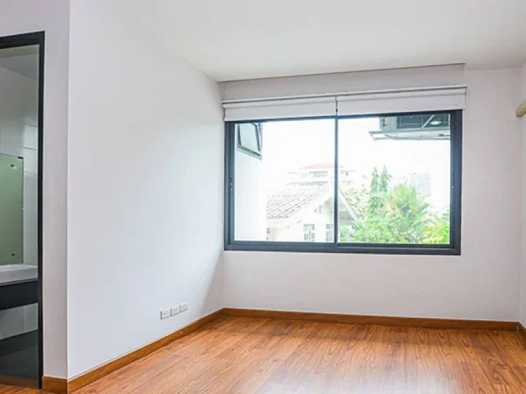 Townhome ใน ทองหล่อ เหมาะ ทำ Home Office Townhome in Thonglor suitable for Home Office