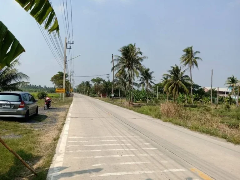 ขาย ที่ดิน ปทุมธานี ลาดหลุมแก้ว ติดถนนเมน ตรงข้ามโรงเรียนกันตวรรณ 7-3-82 ไร่ ด้านหน้าขุดบ่อไว้