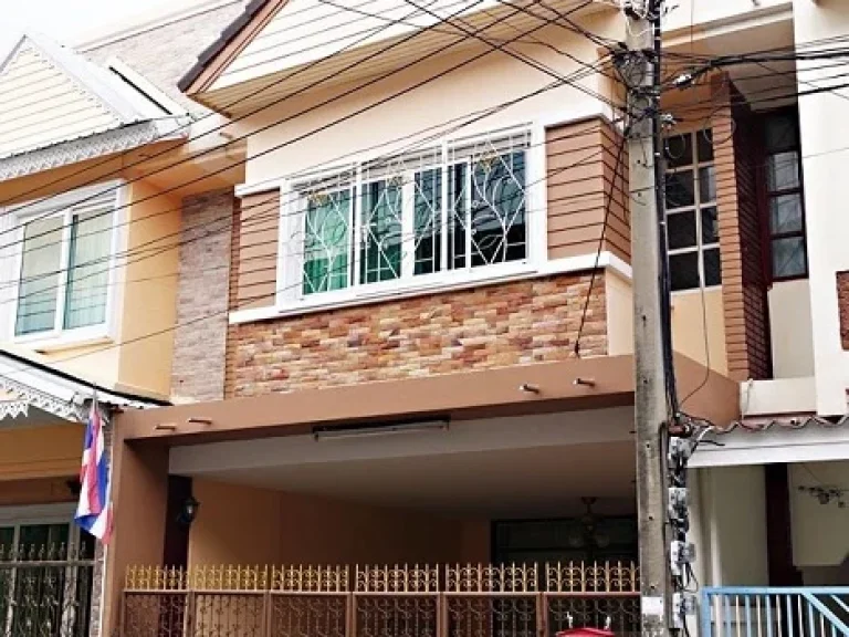 for rent Townhouse ย่านวังหิน ลาดพร้าว renovate ใหม่ ทั้งหลัง ใกล้เซ็นทรัลอิสวิล