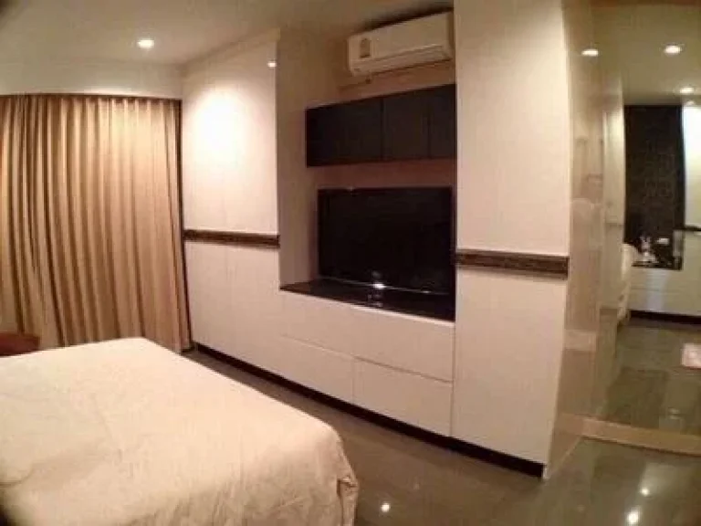 ห้องใหญ่ ให้เช่าคอนโด เมือง ไทย-ภัทร คอมเพล็กซ์ 702 sqm 1 BED 20000บ MRT สุทธิสาร