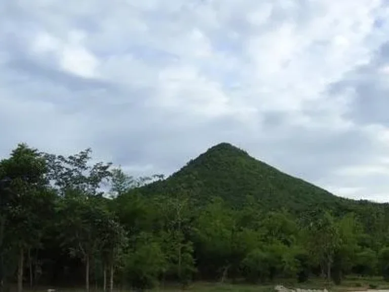 ที่ดินโฉนดวิวภูเขา 10 ไร่ไร่ละ 200000 บาท ถนนลาดยาง ไฟฟ้าปะปาผ่าน