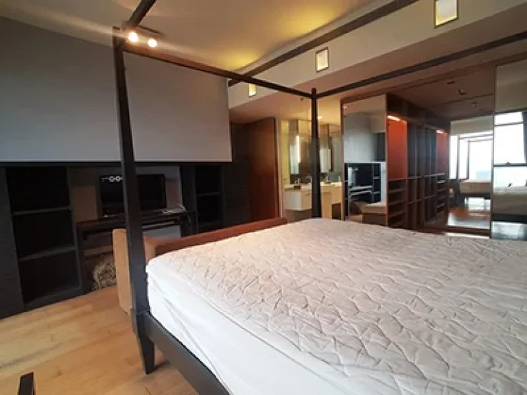 คอนโดหรู แบบ 3 ห้องนอน ที่ คอนโด The Met ถสาธรใต้ A Nicely Décor 3 Bedroom Unit Available at The Met Sathorn