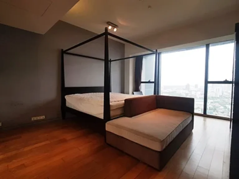 คอนโดหรู แบบ 3 ห้องนอน ที่ คอนโด The Met ถสาธรใต้ A Nicely Décor 3 Bedroom Unit Available at The Met Sathorn