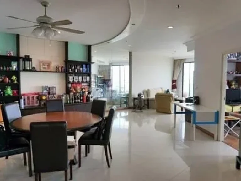 Supalai Casa Riva Condo for sale 3 bedrooms 5 bathrooms 1 living room 1 maidroom 1 kitchen 1storage room 4 balconies 2 private parking