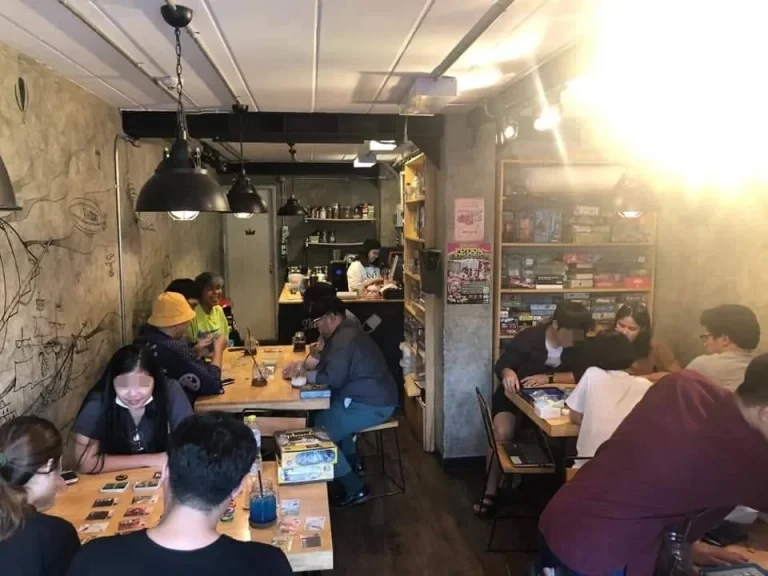 เซ้ง ร้าน Board Game Cafe ใกล้มหาลัย ถนนพระอาทิตย์