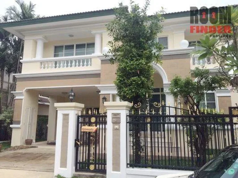 FOR RENT สำหรับเช่า Laddawan Chalermprakiat R9 3 beds 3 baths 81 Sqw55000 Fully Furnished Newly Renovated