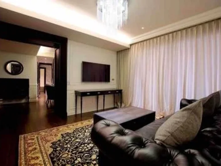 The Lumpini 24 Penthouse at Sukhumvit 24 For Sale with good price