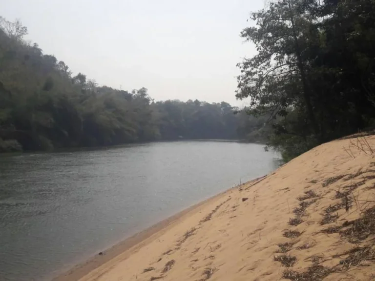 ขายที่ดินโฉนดริมน้ำแควน้อยมีหาดทรายส่วนตัวน้ำเขียวสะอาดลงเล่นน้ำได้ ตลุ่มสุ่ม อไทรโยค จกาญจนบุรี