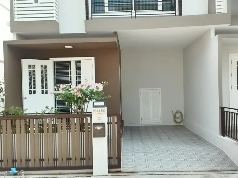 ขายทาวโฮมหลังมุม 2 ชั้น หมู่บ้านIdea house สนามบินน้ำ พื้นที่ 18 ตรว ทำเลใกล้รถไฟฟ้า เซ็นทรัลรัตนธิเบศร์