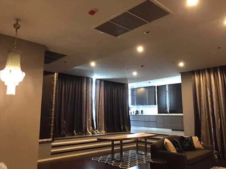 ขายด่วน คอนโด The Capital เอกมัย-ทองหล่อ แบบ 2 ห้องนอน For Sale A Rare Unit- Very Spacious Nicely and Stylishly Furnished 2 Large Bedroom