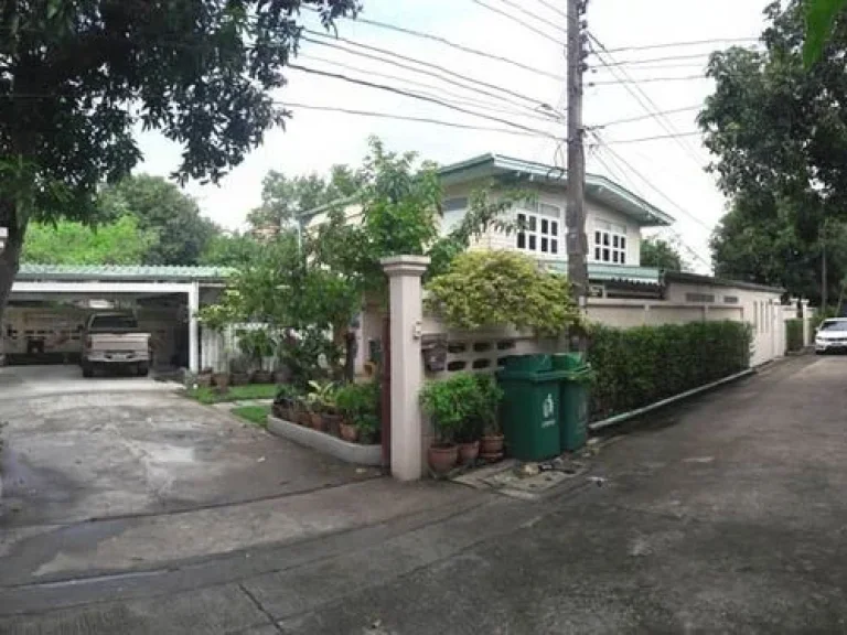 Townhome For Rent ให้เช่า home office 2 ชั้นพร้อมเฟอร์นิเจอร์ ย่านลาดพร้าววังหิน 32 40000บาทเดือน