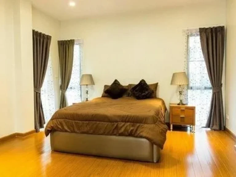 รหัสCC925 ให้เช่าบ้าน Luxury mansion with swimming pool 6 bedrooms พระราม9