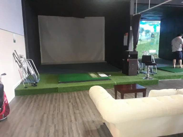 BS234เซ้งกิจการ INDOOR GOLF พื้นที่ 400 ตรม ซอยเอกมัย 8 ทำเลดีมีฐานลูกค้าอยู่แล้ว ดำเนินธุรกิจต่อได้ทันที