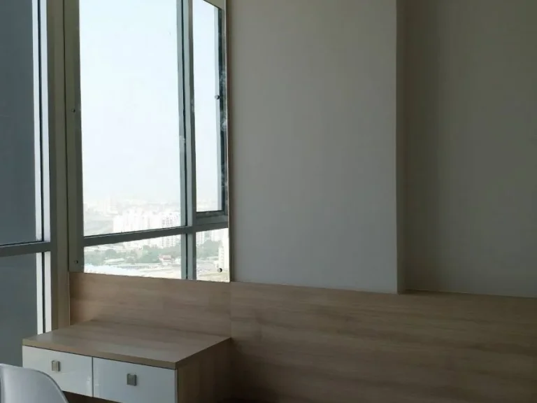 For rent Noble Revolve Ratchada BRAND NAME Nice Built-In Decorated High floor very nice view 