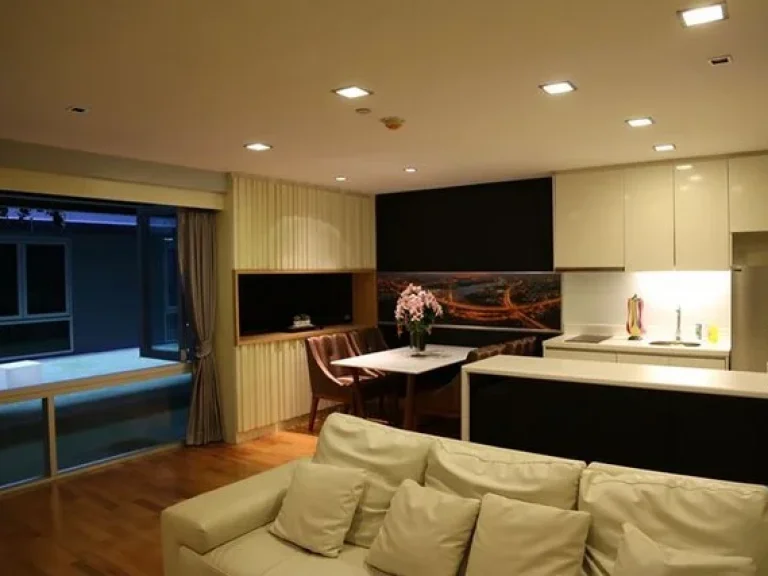 The Luxury condominium for rent 1bedroom 60 sqm Quad Silom 1min to BTS Chongnonsi