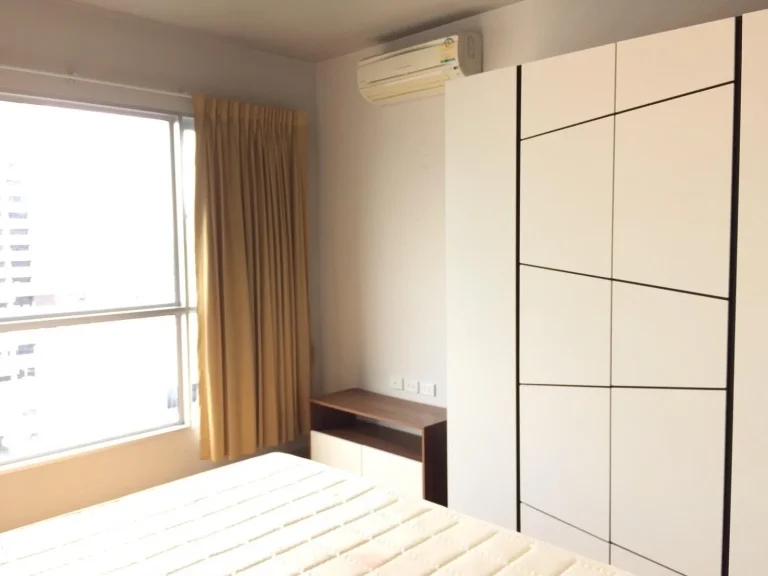 For rent Hive Sathorn 1 min walk to BTS Krungton Fully furnished 