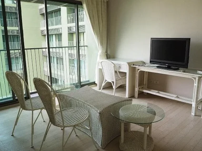 NOBLE SOLO for rent 15-minute walk from BTS Thonglo station 1 bed 6157 sqm 40000 per month