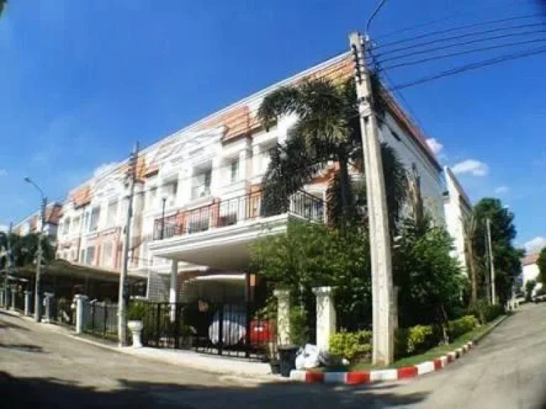 Sale Town Home near Sathorn Rd Near to BTS Wutakat only 399 M