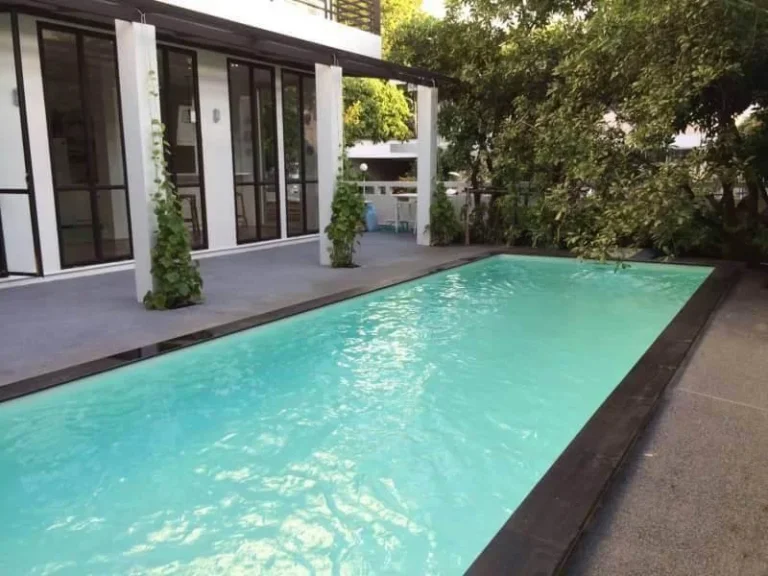 House for Sale in Sukhumvit Bangkok 100 SqWah 4 bedrooms only 475 MB