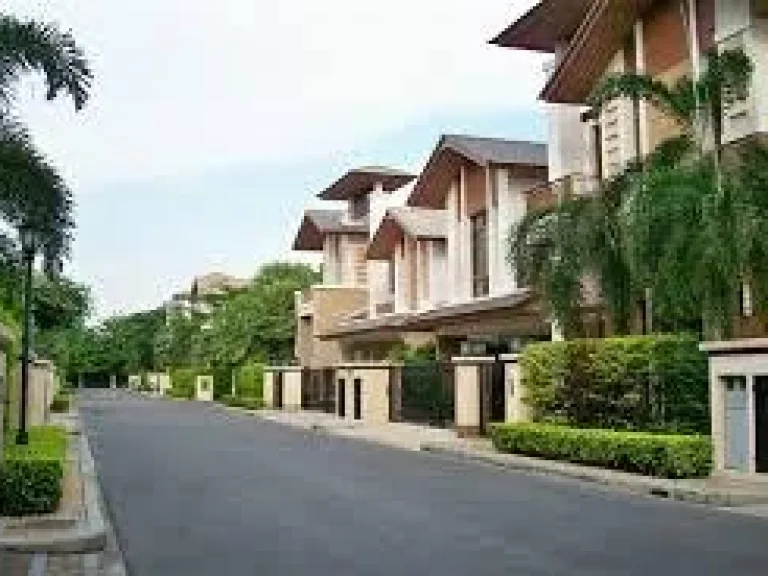 House in Bangkok for Sale 4 bedrooms 145 SqWah on 85 MB