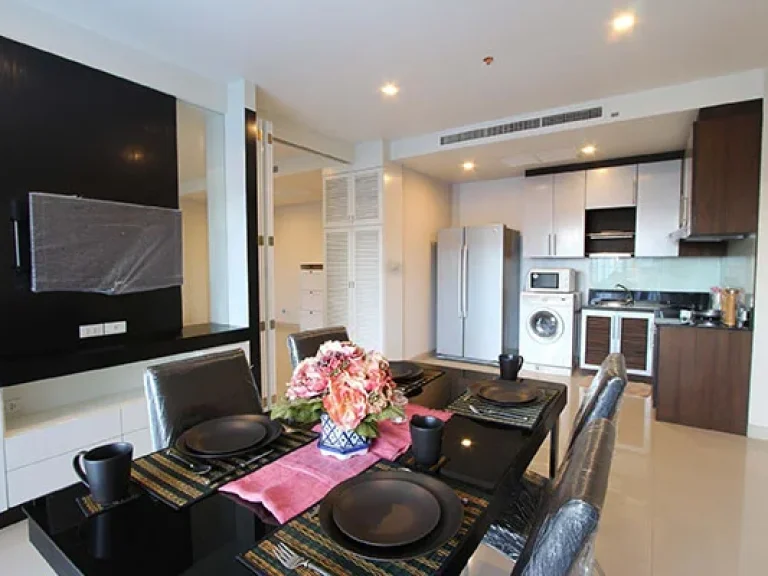 เช่าด่วน คอนโด Noble Solo ทองหล่อ 20 แบบ 2 ห้องนอน For Rent A Nice 2 Bedroom Unit- just 10 Min from BTS Thonglor