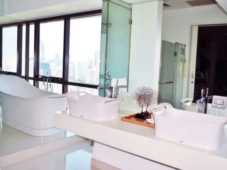 SALE Le Raffine Sukhumvit 39 3 bedroom BTS Prompong