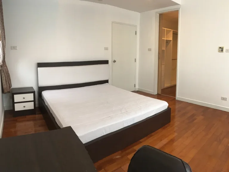 Condo for sale BAANSIRI 24 near BTS Phromphong 2 bed 2 bath with bathtub 10th Floor