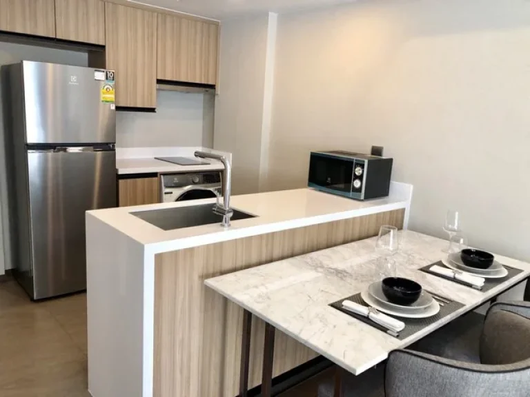 Rent Na Vara Residence condo 42 sqm Near BTS Central Embassy