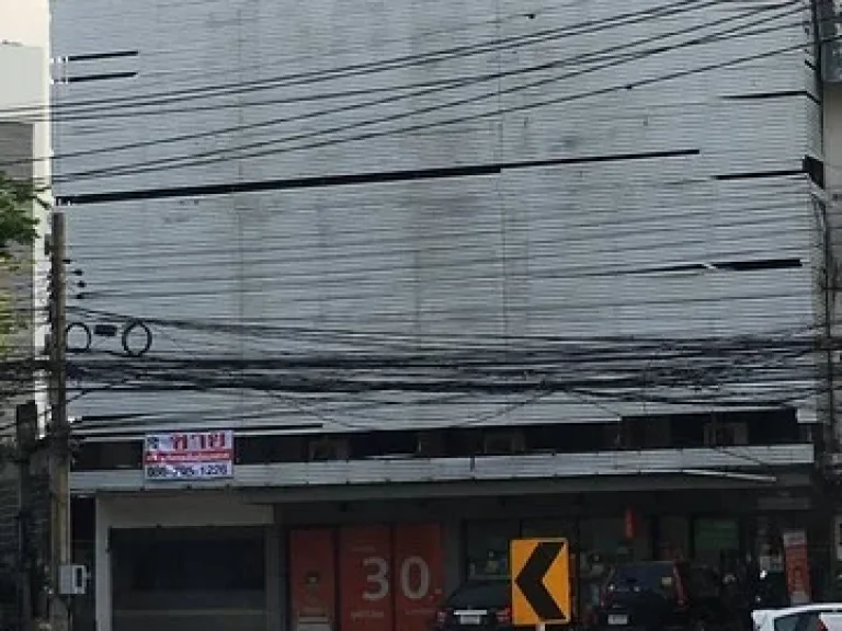 ขายอาคารพาณิชย์ 4 คูหา เนื้อที่ 1095 ตรว พื้นที่ใช้สอย 1206 ตรม วงเวียนหลักสี่ ใกล้ รถไฟฟ้า 2 สาย