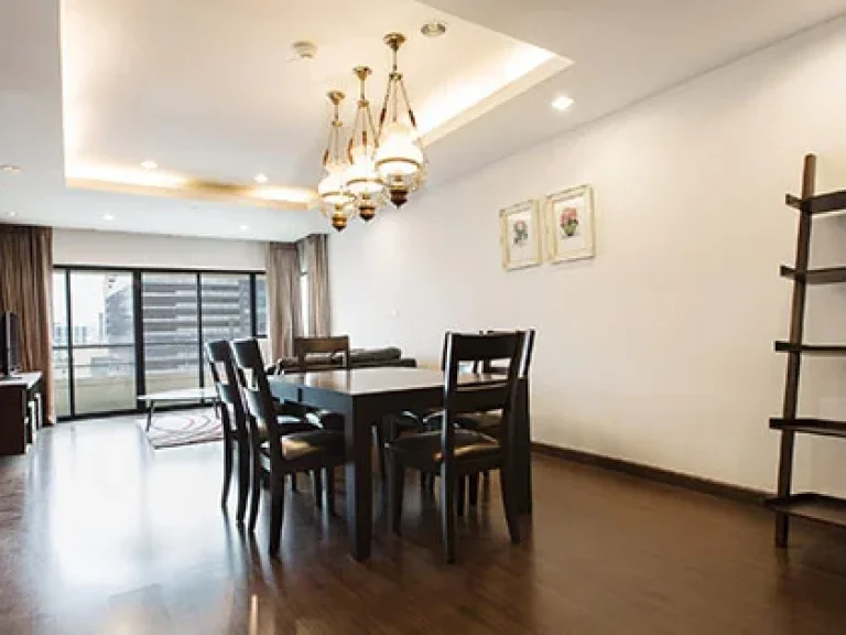 เช่าด่วน ห้องแบบ 3 ห้องนอนพี้นที่กว้างมาก ที่ คอนโด Sathorn Garden ถสาธรใต้ For Rent - A Spacious ampamp Nicely Décor 3 Bedroom Unit available