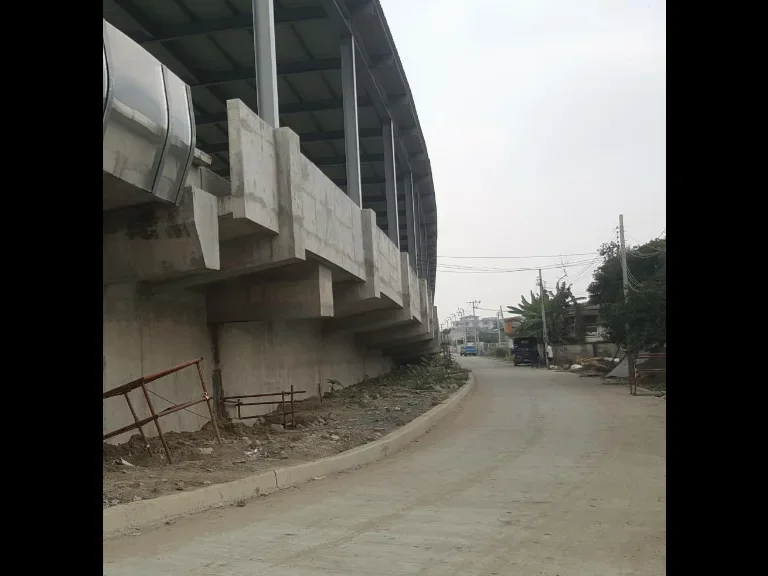 ที่ดินใกล้จุดขึ้น-ลง สถานีรถไฟฟ้าท่าพระ