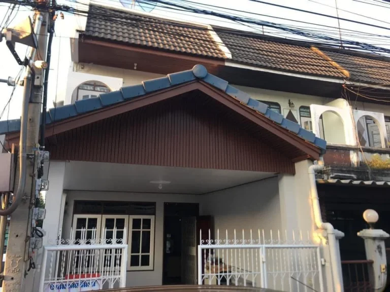 RT413 Town home 2 ชั้น ซอย กำแพงเพชร์ 6 ทำเลดีเดินทางสะดวกใกล้รถไฟฟ้า