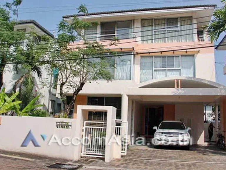 Pet Allowed Moo Baan Home Place House 3 Bedrooms For Rent amp Sale BTS Phra khanong in Sukhumvit Bangkok 13000447 