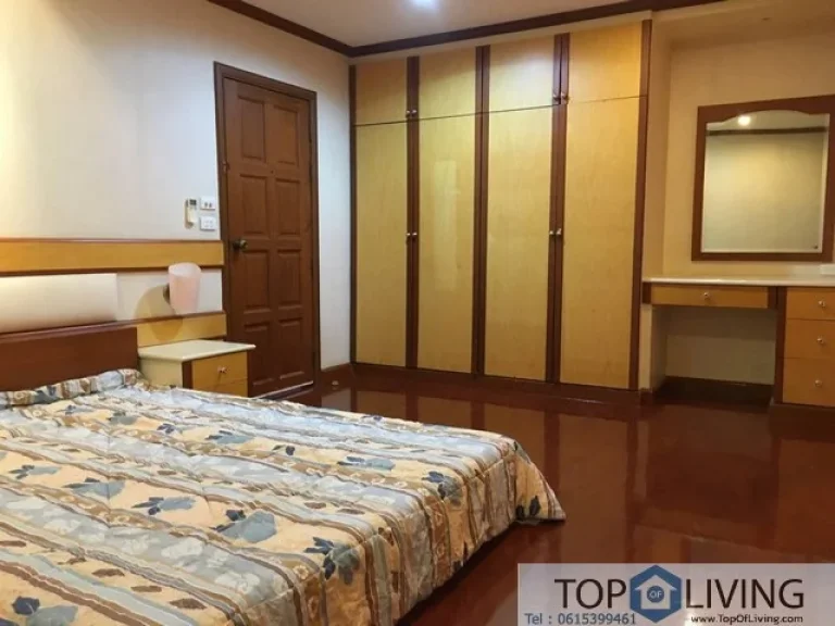 For Rent Townhome Soi Taksin 41 furniture 270 square 4 beds 4 baths