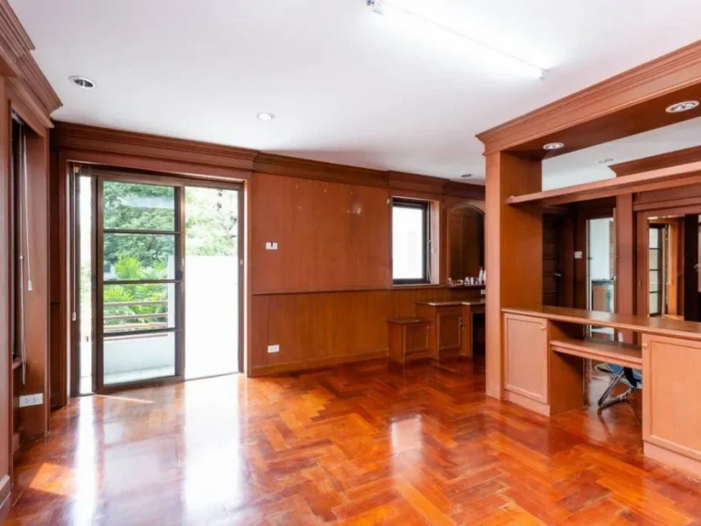 Single House Soi Thonglor for rent 298 sqw ให้เช่าบ้าน ทองหล่อ 0-2-98 ไร่