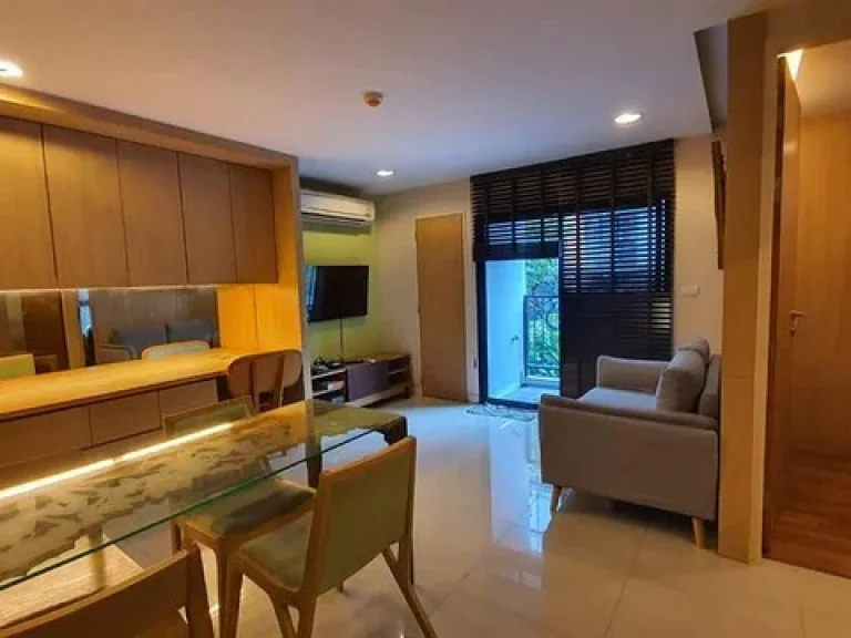 Zenith Place Sukhumvit 42 2 bedrooms cozy safe BTS Ekamai