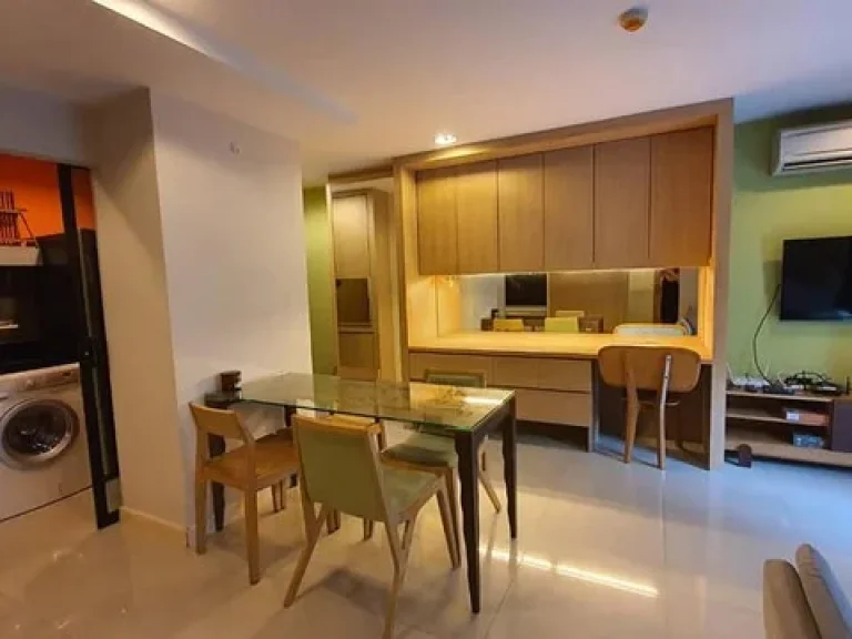 Zenith Place Sukhumvit 42 2 bedrooms cozy safe BTS Ekamai