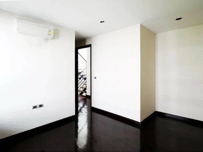 Residence สุขุมวิท65 Town Home ของแสนสิริ ระยะห่างจาก bts เอกมัย 800 เมตร