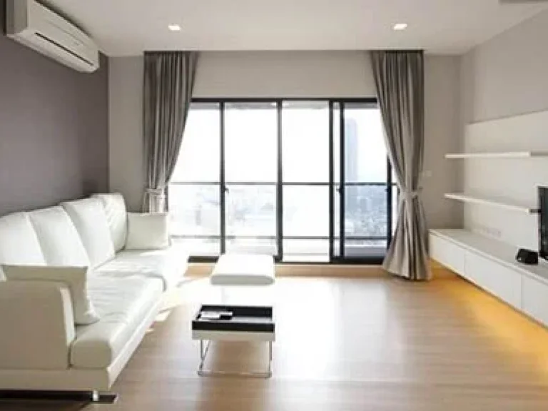 เช่าด่วน คอนโด Urbano Absolute สาธร-ตากสิน แต่งสวย แบบ 2 ห้องนอน For Rent A Beautiful 2 Bed Unit at Urbano Absolute Sathon-Taksin