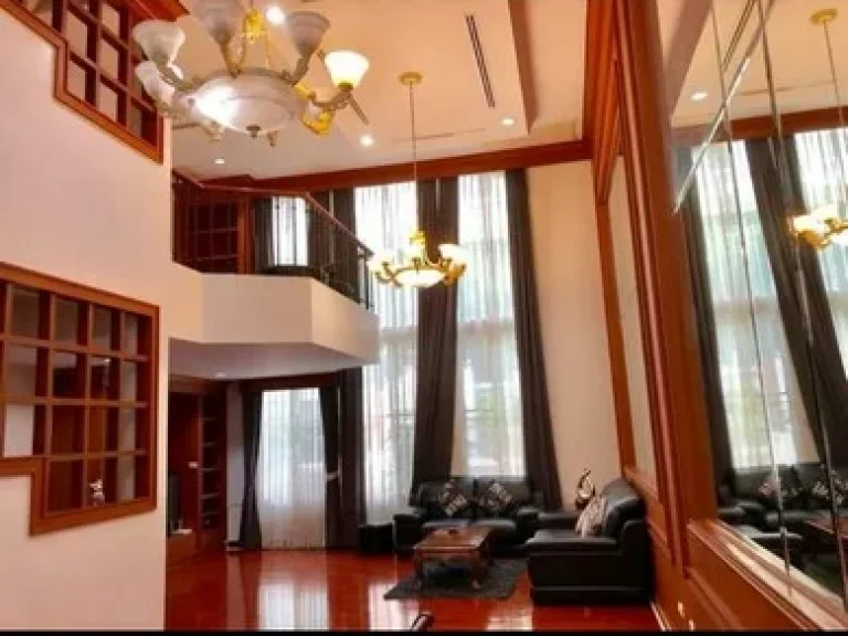 For rent Townhouse Baan Krandkrung Thonglor 4 bed 6 bath 90000 per month