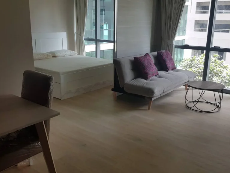 ให้เช่าคอนโด The Room Sukhumvit 21