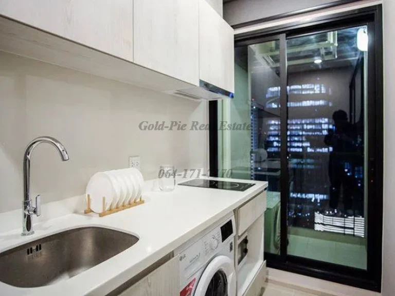 RC3927M RENT Life Asoke 29sqm 1bed 34F 20000 Baht per month