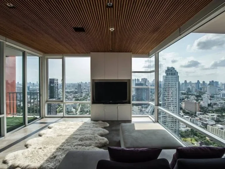 ฟูลเลอตันให้เช่า 250000บาท โพสต์ใหม่ 294 ตรม Penthouse super luxury