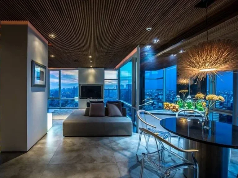 ฟูลเลอตันให้เช่า 250000บาท โพสต์ใหม่ 294 ตรม Penthouse super luxury